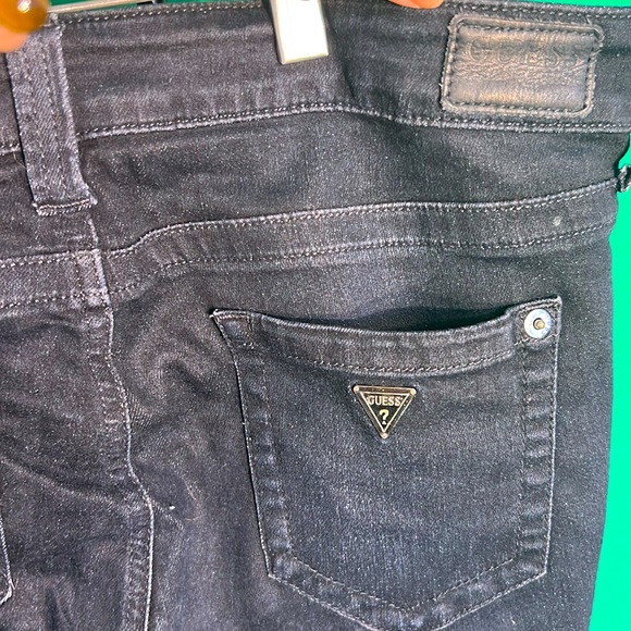 Size 29 Guess Skinny Jeans with Long Golden Zipper Back Legs - Picture 13 of 14